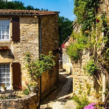 With A Terrace On A Hill In Dordogne Дом отдыха Mauroux (Lot)